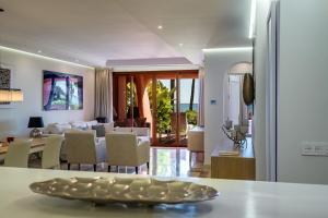 Frontline luxury ground floor apartment