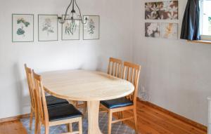 2 Bedroom Lovely Home In Mariefred