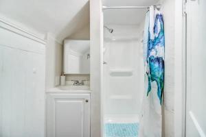 Cozy studio near Cleve Clinic Case