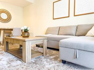 DreamShoma -1B Spacious Apartment with a Lake View