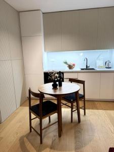 Lux GEM, 1BDR, free parking