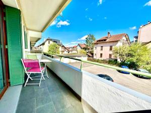 Spacieux F3 à Annecy, proche centre, balcon, parking, vélos et Wi-Fi - FR-1-432-87