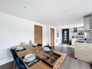 Appartements La Tuilerie - Jardin - parking PV - Paris : photos des chambres