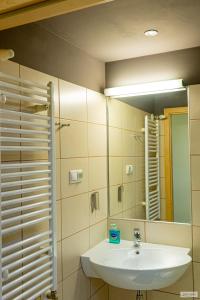 Hotel A4 Młyński Staw Autostarada A4 Opole