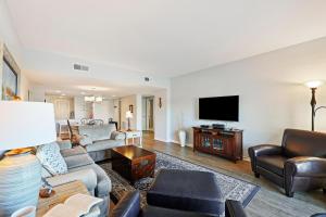 245 Captains Quarters