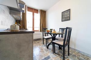 GuestHost - Ortigias Market Lovely Apartments