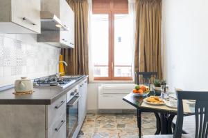 GuestHost - Ortigias Market Lovely Apartments