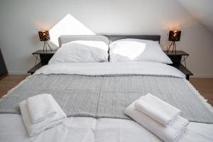 New Cozy Apartment in Heart of Bratislava FREE GARAGE PARKING