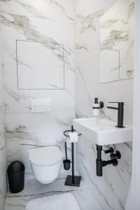 New Cozy Apartment in Heart of Bratislava FREE GARAGE PARKING