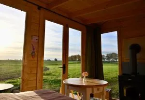 Hüttchen ganzjährig nutzbar mit Kamin&Sauna - Gnoien