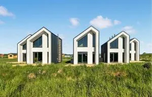 2 Bedroom Cozy Home In Lokciowe - سموودجينسكي لاس