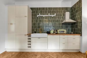 Mokotów Studio - Top Location, Tram&Shops nearby - by Rentujemy