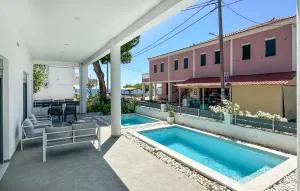 Lovely Home In Vasilika Evia - Limne