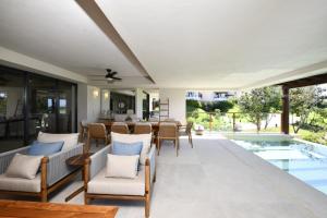 Condo Azul in El Encanto - Spacious Condo with Golf Views, Pool & Cart, Punta Mita