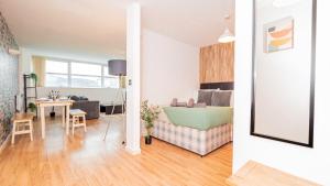 Spacious & Modern Studio in Central Nottingham