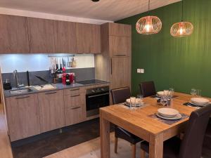 Les Gets: Appartement 2 ch. avec terrasse et WIFI, proche centre et pistes - FR-1-623-309