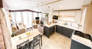 2Bed Whitley Bay Home - Free Parking, Close to beach & St Mary's Lighthouse - South Shields