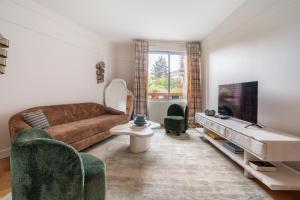 Luxury apartment on Canal Saint Martin