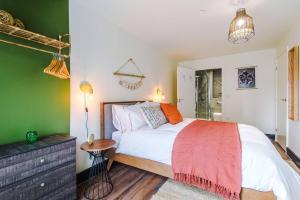 Kelhams Finest - Elegant & Comfy 2 Bedroom Flat