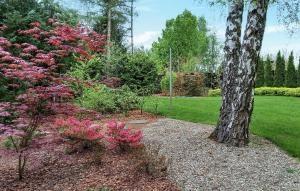 2 Bedroom Awesome Home In Gorzkie Pole