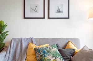 Stunning Mersey View Flat W Parking In Liverpool