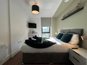 Gem-living Modern Comfort In Kelham Island
