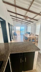 Hermosa Cabaña Frente Al Mar