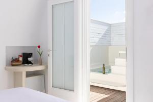 Santorini Sun Villas