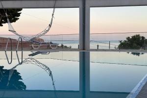 Sky T2, Vista Mar e Piscina em Varadouro, Faial