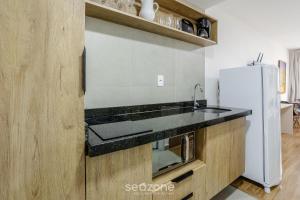 Studio Moderno na Região Central PGO301