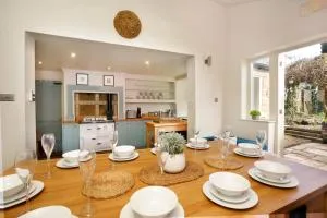 Minster House - Group Hot Tub - Heslington