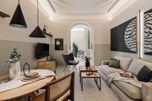 Halite - 2 bedrooms, terrace, and balcony in Gràcia