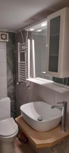 Elegant Luxury Suite