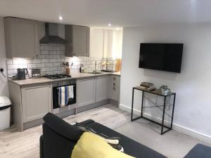 Contractor, Central, Parking, Longstay