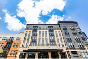 Cozy 10BR 10BA combined Apartment Near Downtown Cincinnati