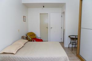 Charmosa casa em Maresias, pe na areia c piscina