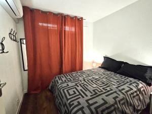 T2 neuf - centre - Parking supp