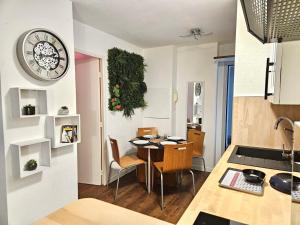 T2 neuf - centre - Parking supp