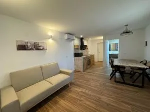 Casa Juan y Tomasa 1 - 塞埃欣