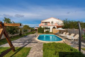 MY DALMATIA - Holiday home Maroko with private pool