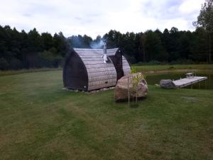 Pine Valley Villa - beautiful nature, jacuzzi, sauna, cozy log house