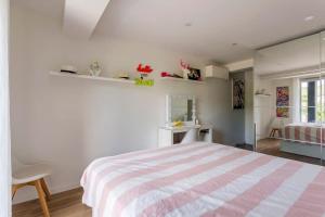Maisons de vacances House with swimming pool near Lyon : photos des chambres