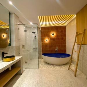 Unique Private Villa - fulton Avenue