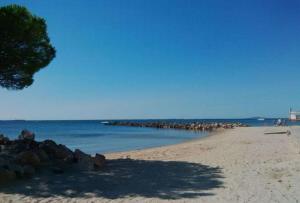 Joli petit appartement centre de Mèze et plage