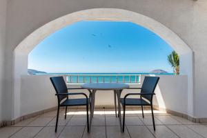 Torreblanca Beach Hotel and Suites Guayabitos - Desayuno y Comida Incluido