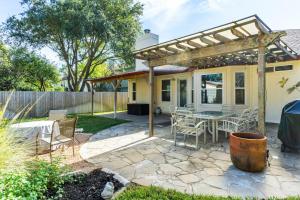 Cozy 3BR Retreat with Outdoor Dining & BBQ Grill