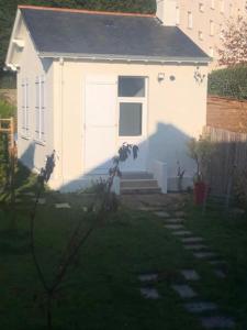 appartement indépendant dans jardin privé