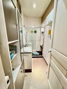 Appartements Spacious & Quiet Flat, Close to Paris Expo : photos des chambres