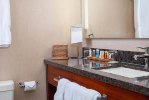 Hoku Double Queen room in Maui Coast Hotel