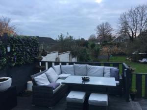 Fareham Heights 5BR, Lrg drive, LazySpa at extra cost, Lux, modern and Comfy